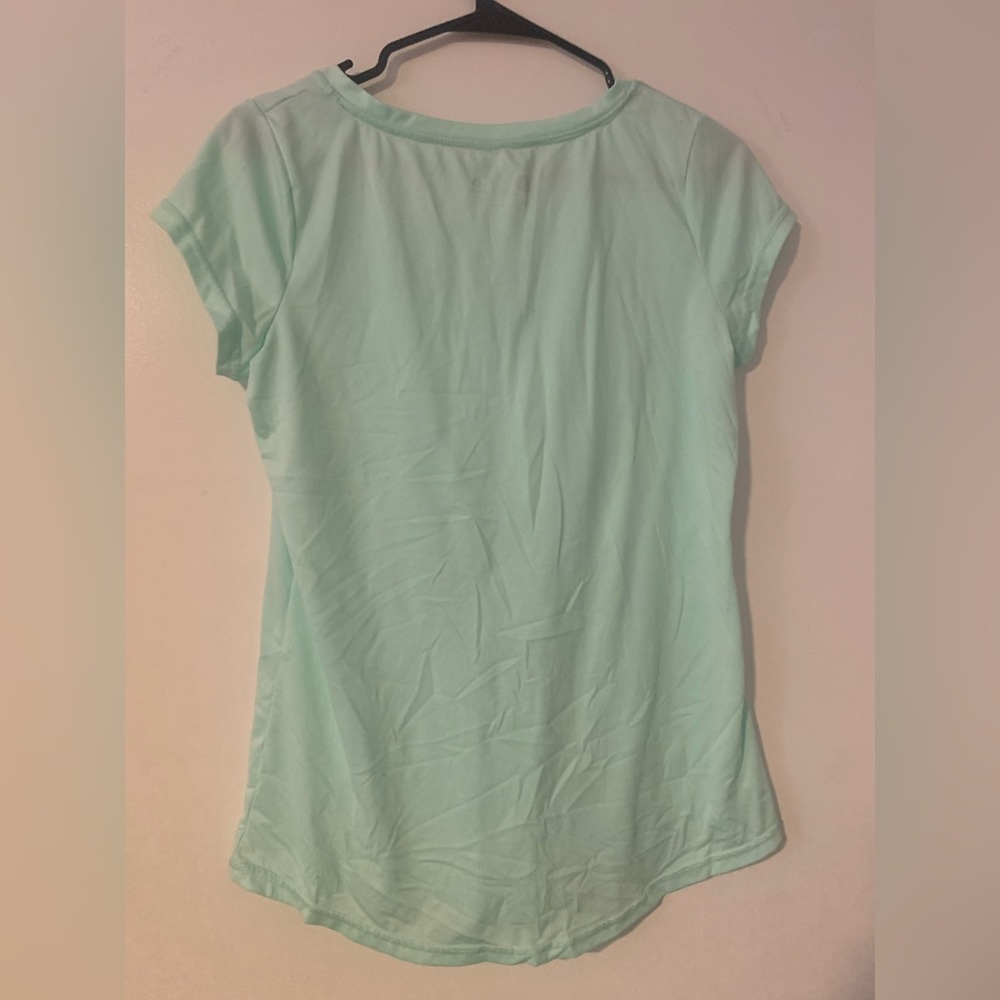 plain light blue tee